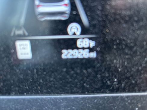 Used 2025 Kia Sportage LX image 38