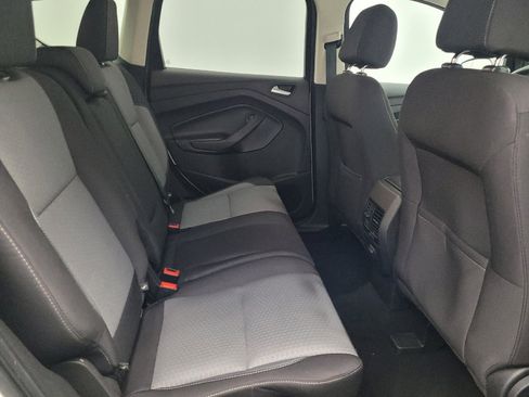 Used 2017 Ford Escape SE image 19