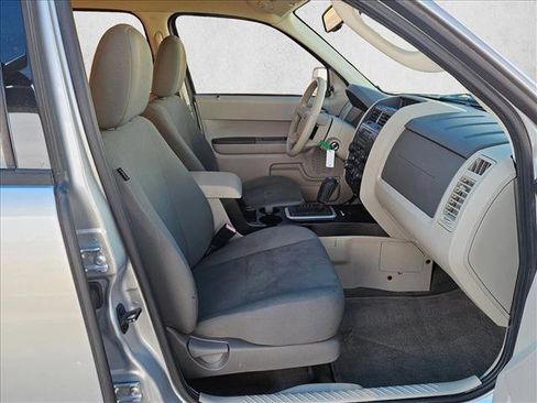 Used 2010 Ford Escape XLS image 20