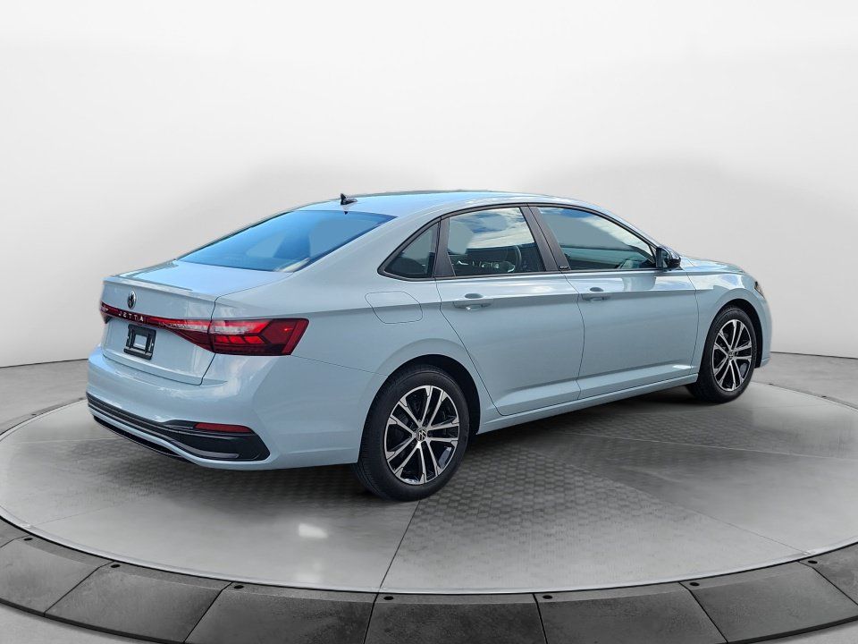 Certified 2026 Volkswagen Jetta Sport FWD image 7
