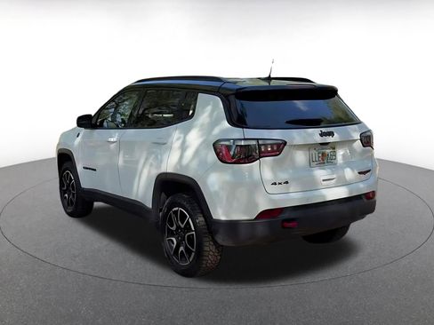 Used 2025 Jeep Compass Trailhawk image 12