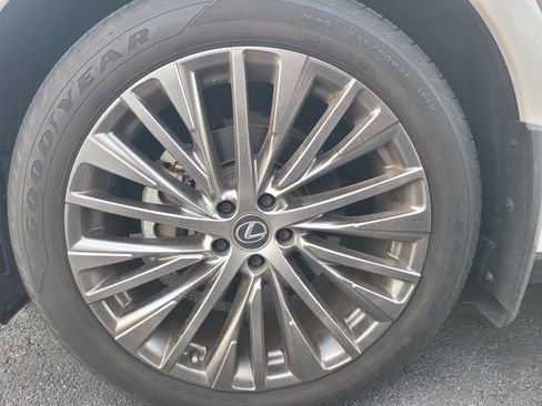 Used 2023 Lexus RX 350 FWD w/ Accessory Package (Z1) image 9