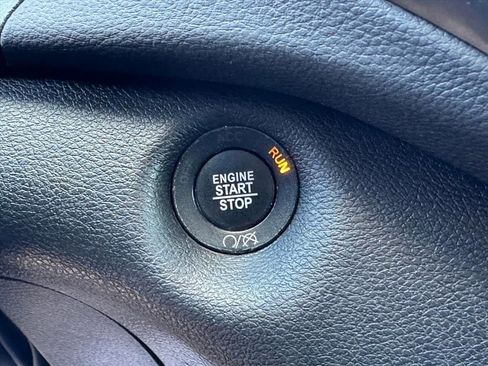 Used 2020 Jeep Cherokee Latitude Lux w/ Comfort/Convenience Group image 26