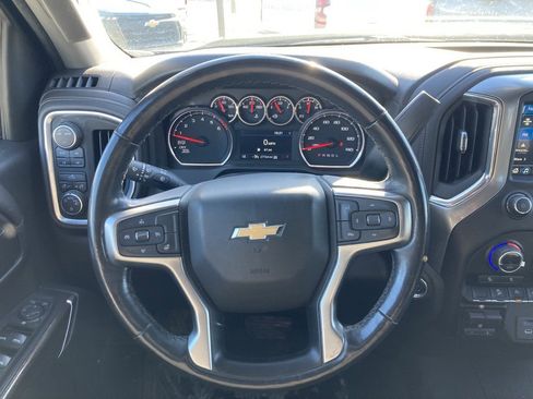 Used 2021 Chevrolet Silverado 1500 LT image 12