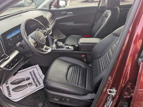 Used 2025 Kia Sportage SX AWD/4WD image 14