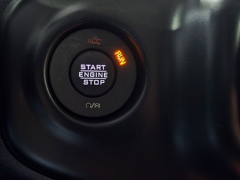 Used 2021 Jeep Wrangler Unlimited Sahara w/ Uconnect 4C Nav & Sound Group image 40