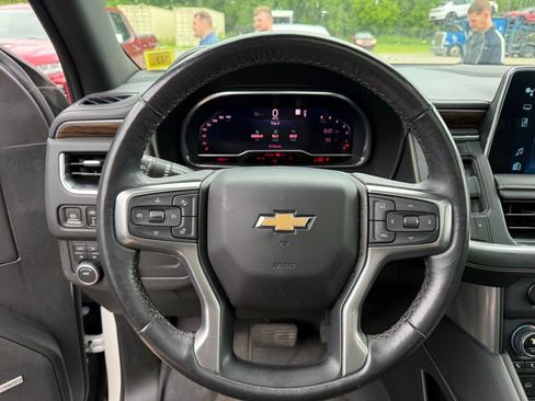 Used 2023 Chevrolet Tahoe Premier AWD/4WD image 13
