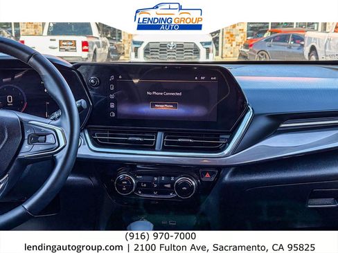 Used 2025 Chevrolet Trax ACTIV w/ Driver Confidence Package FWD image 12