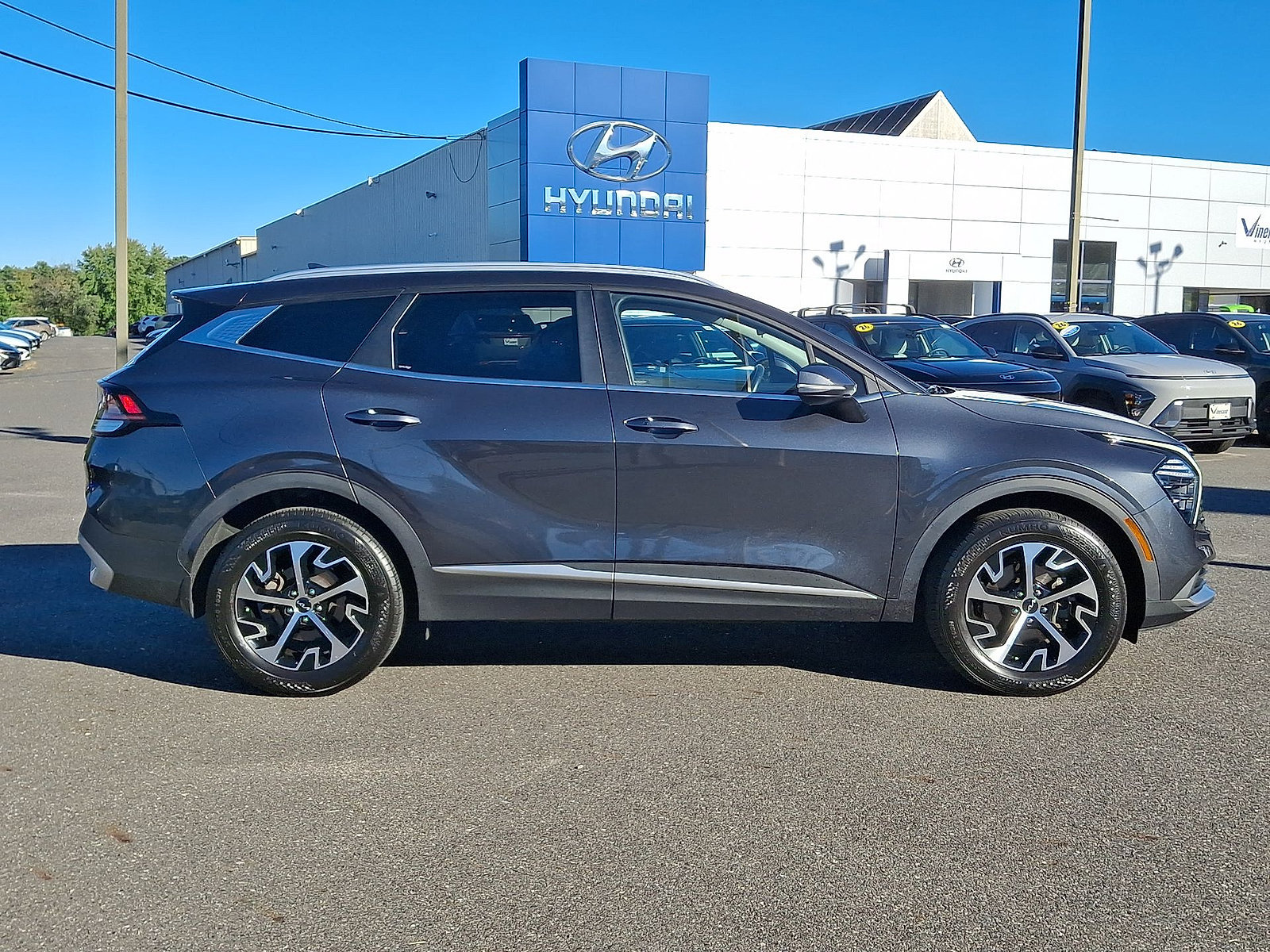 Used 2024 Kia Sportage EX AWD/4WD image 32