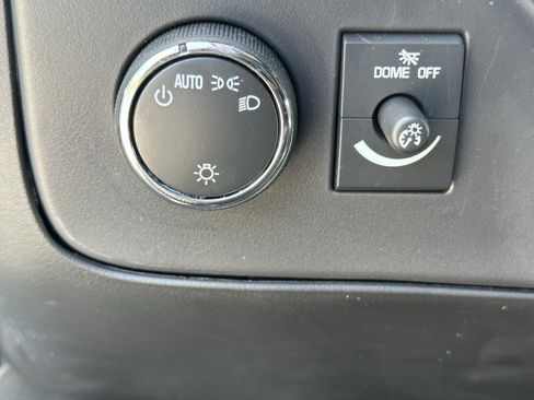 Used 2025 Chevrolet Express 2500 w/ Driver Convenience Package image 18