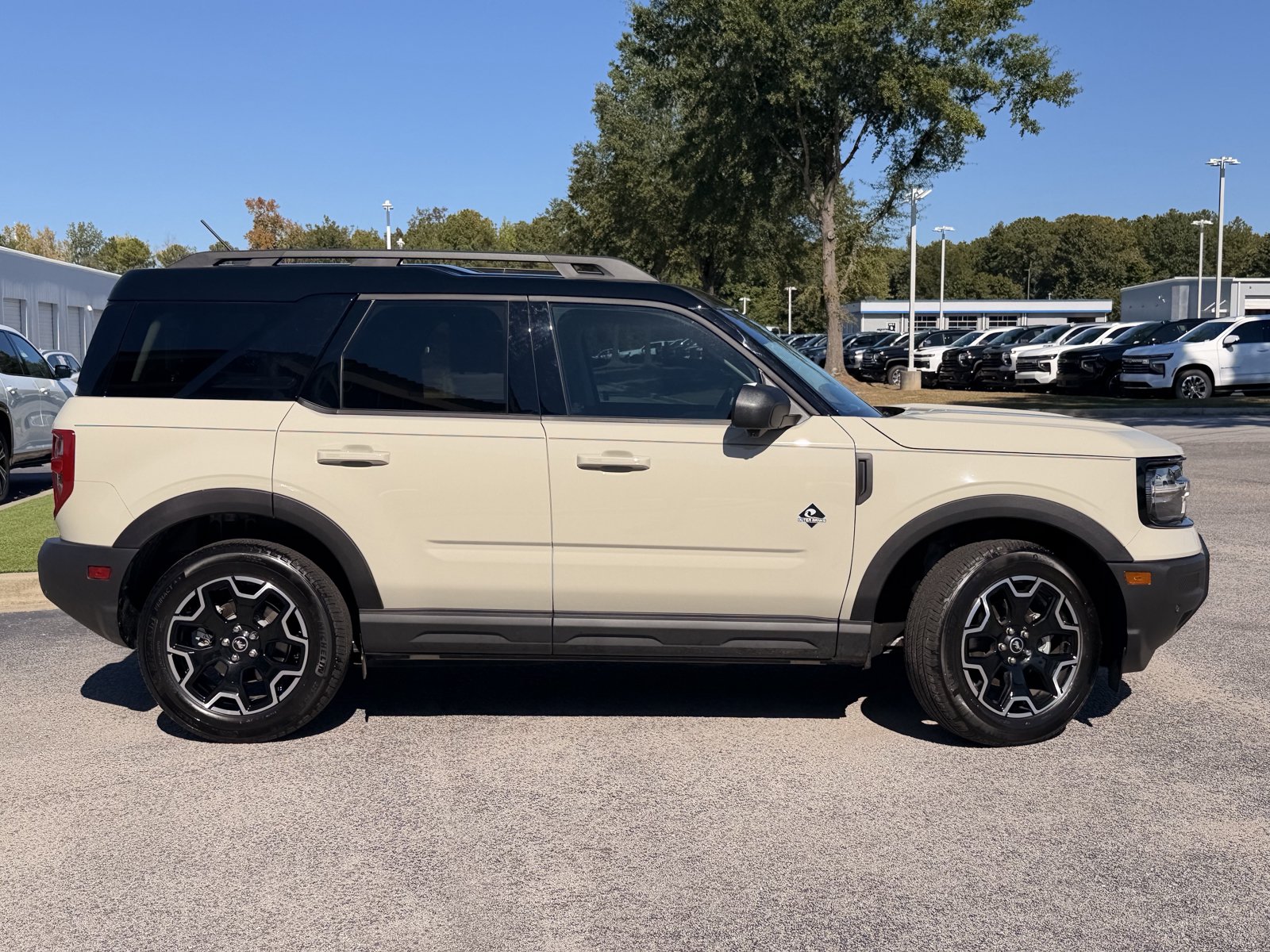 Used 2025 Ford Bronco Sport Outer Banks w/ Outer Banks Tech Package+ AWD/4WD image 13