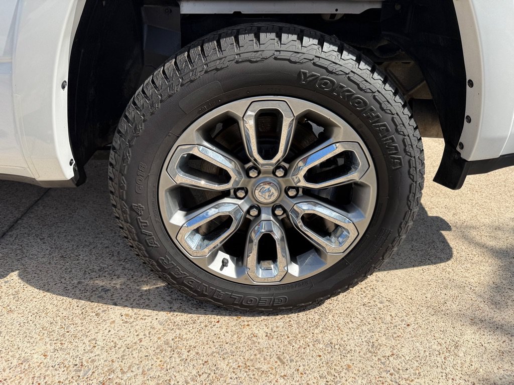 Used 2021 RAM 1500 Laramie w/ Laramie Southwest Edition AWD/4WD image 16