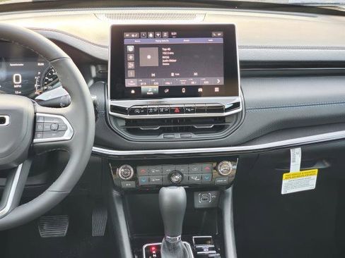 New 2026 Jeep Compass Limited image 21