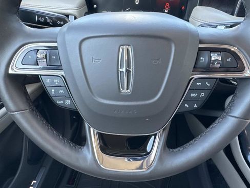 Used 2022 Lincoln Nautilus Reserve image 28