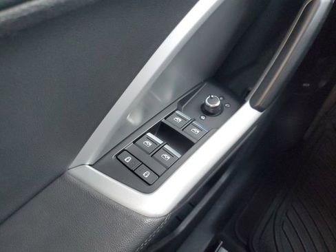 Used 2021 Audi Q3 2.0T Premium image 26