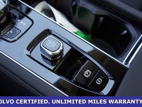 New 2025 Volvo XC90 T8 Core w/ Protection Package Premier image 14