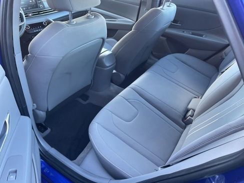 Used 2022 Hyundai Elantra SEL w/ Cargo Package image 8