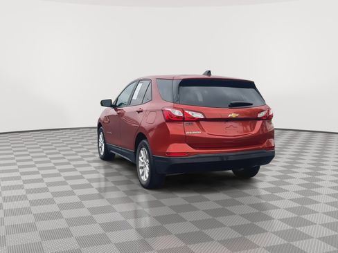 Used 2020 Chevrolet Equinox LS w/ LS Convenience Package image 7