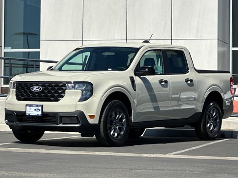 New 2025 Ford Maverick XLT w/ XLT Luxury Package image 7