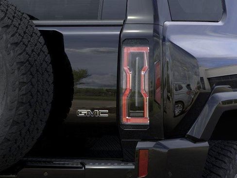 New 2025 GMC Hummer EV 3X AWD/4WD image 11