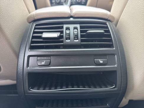 Used 2012 BMW 528i xDrive Sedan AWD/4WD image 23
