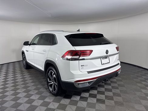 Used 2022 Volkswagen Atlas Cross Sport SEL image 3