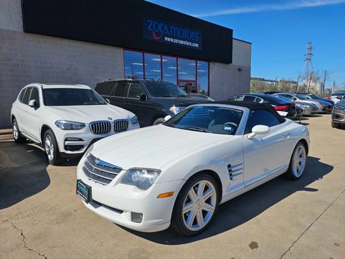 Used 2006 Chrysler Crossfire Limited RWD image 2