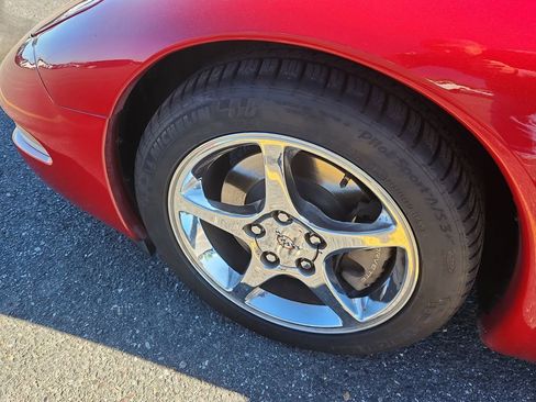 Used 2002 Chevrolet Corvette Convertible w/ Preferred Equipment Group2 image 15