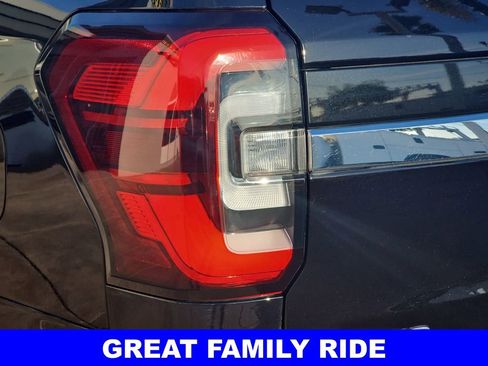 Used 2023 Ford Expedition Max Limited image 42