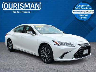 Used 2024 Lexus ES 300h w/ Premium Package
