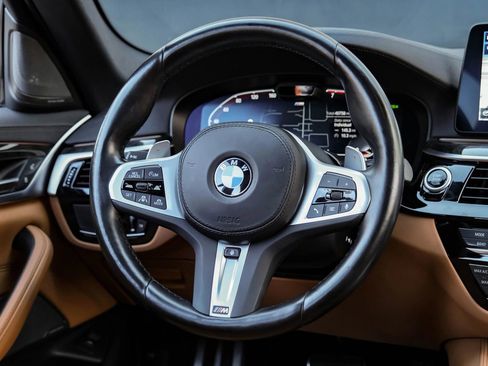 Used 2023 BMW 540i xDrive w/ Executive Package image 25