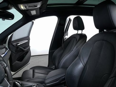 Used 2021 BMW X1 sDrive28i w/ Premium Package image 2