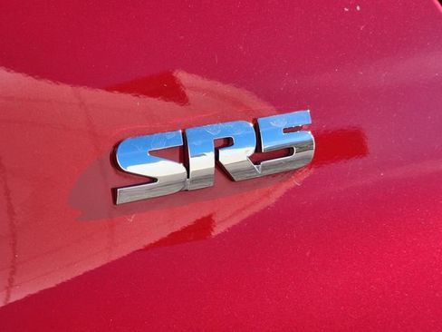 Used 2022 Toyota 4Runner SR5 Premium w/ Moonroof Package image 18