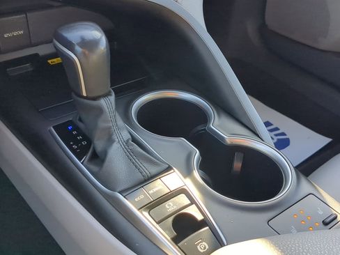 Used 2023 Toyota Camry XLE image 25