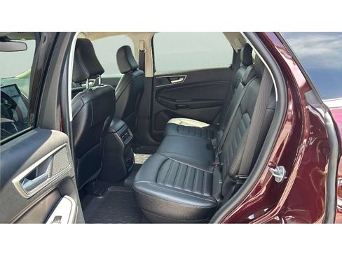 Used 2024 Ford Edge SEL w/ Convenience Package AWD/4WD image 11