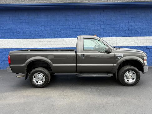 Used 2008 Ford F350 4x4 Regular Cab Super Duty image 2