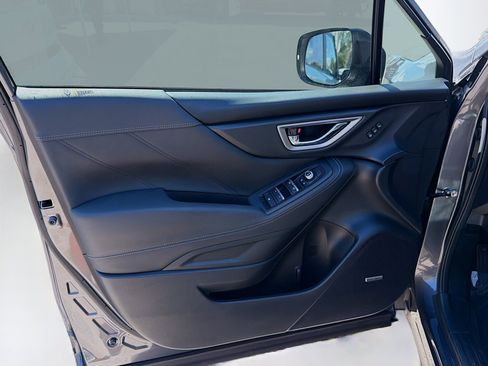 Used 2023 Subaru Forester Touring image 21