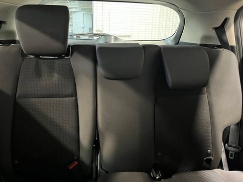 Used 2019 Honda HR-V LX image 12
