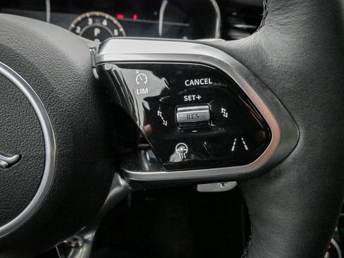 Used 2024 Jaguar XF R-Dynamic SE image 20