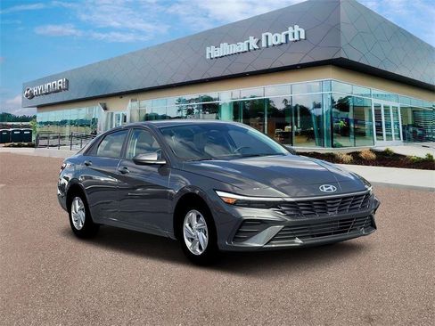 New 2026 Hyundai Elantra SE image 11