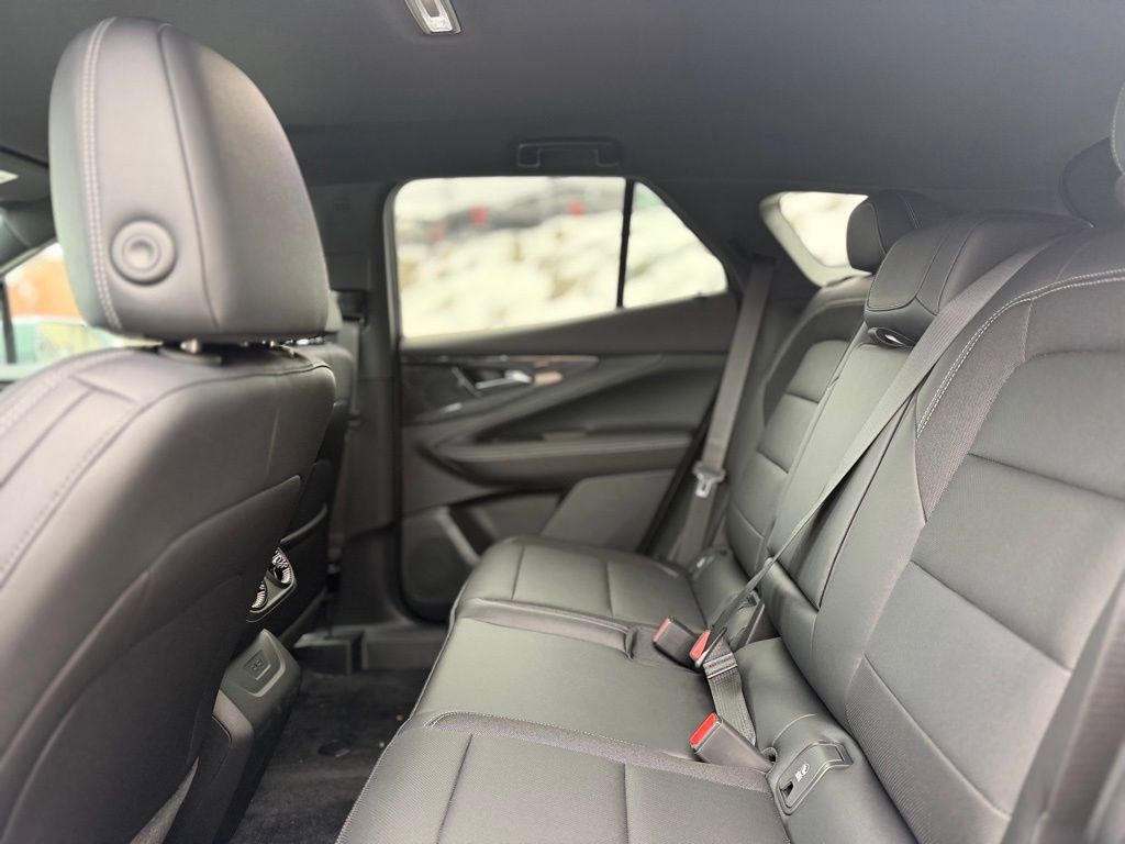 New 2026 Chevrolet Blazer EV LT AWD/4WD image 21