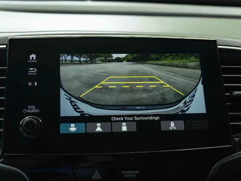 Used 2025 Honda Passport EX-L image 28