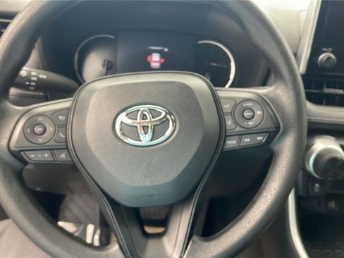 Used 2023 Toyota RAV4 LE FWD image 22