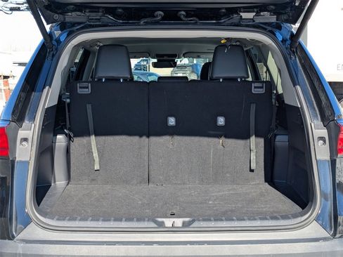 Used 2025 Toyota Grand Highlander AWD image 34