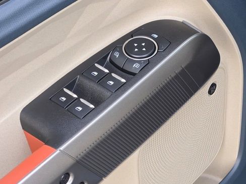 New 2025 Ford Maverick Lariat image 21