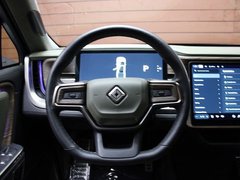 Used 2023 Rivian R1T Adventure image 30