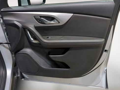 Used 2022 Chevrolet Blazer LT image 23