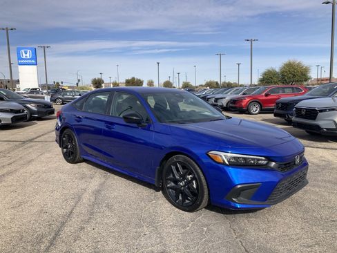 Certified 2024 Honda Civic Sport image 3