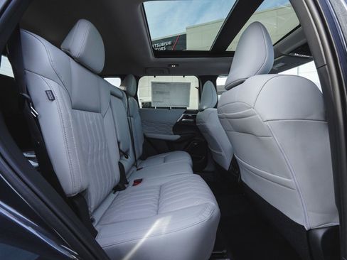 New 2026 Mitsubishi Outlander SEL image 38