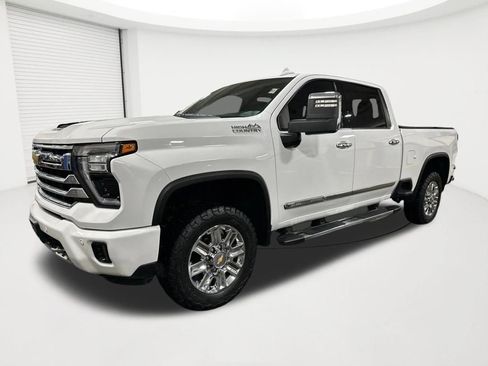 Used 2024 Chevrolet Silverado 3500 High Country w/ Technology Package AWD/4WD image 1